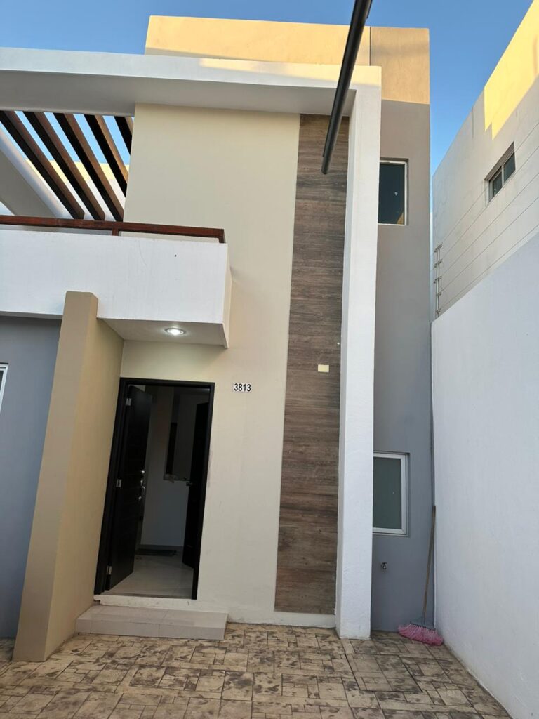 Casa en renta en excelentes condiciones ubicada en Espacios Barcelona, Culiacán, Sinaloa.