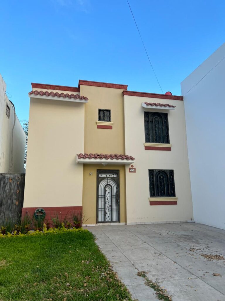 Casa en renta ubicada en Fracc. Palmas Premier, Culiacán, Sinaloa.